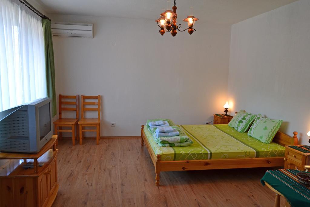 Guest House Stara Planina Калофер Номер фото
